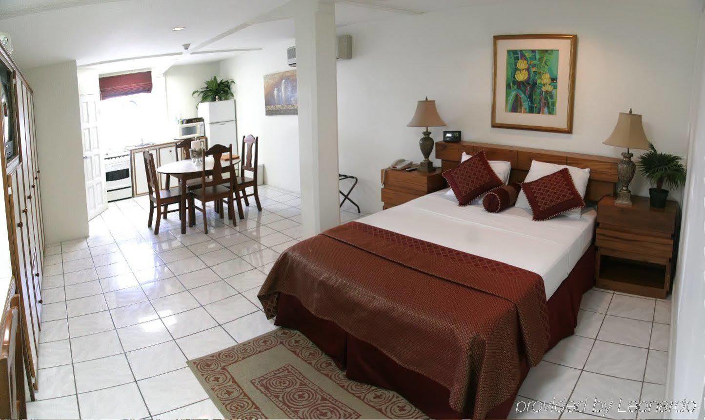 Tradewinds Hotel San Fernando Habitación foto