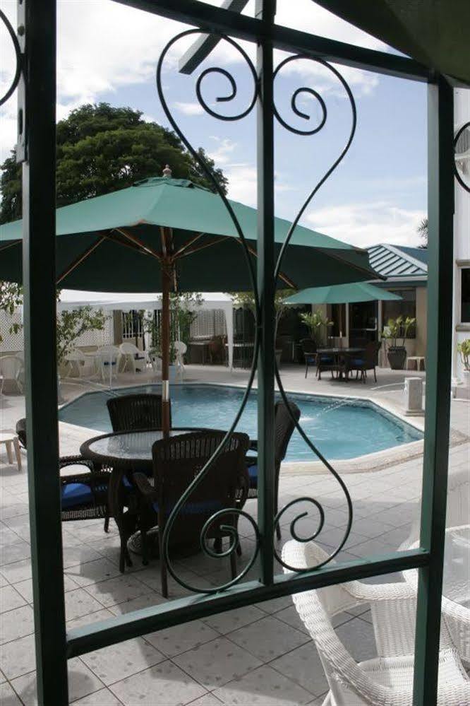 Tradewinds Hotel San Fernando Facilidades foto